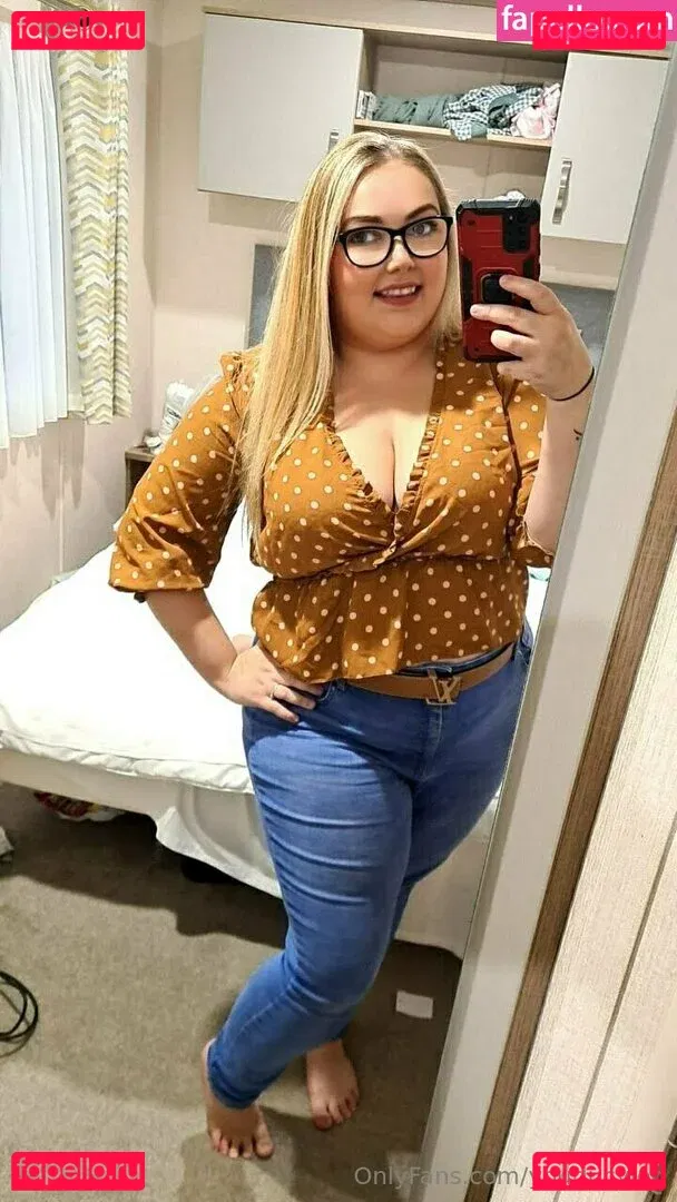 yourlucyloo Onlyfans Photo Gallery 