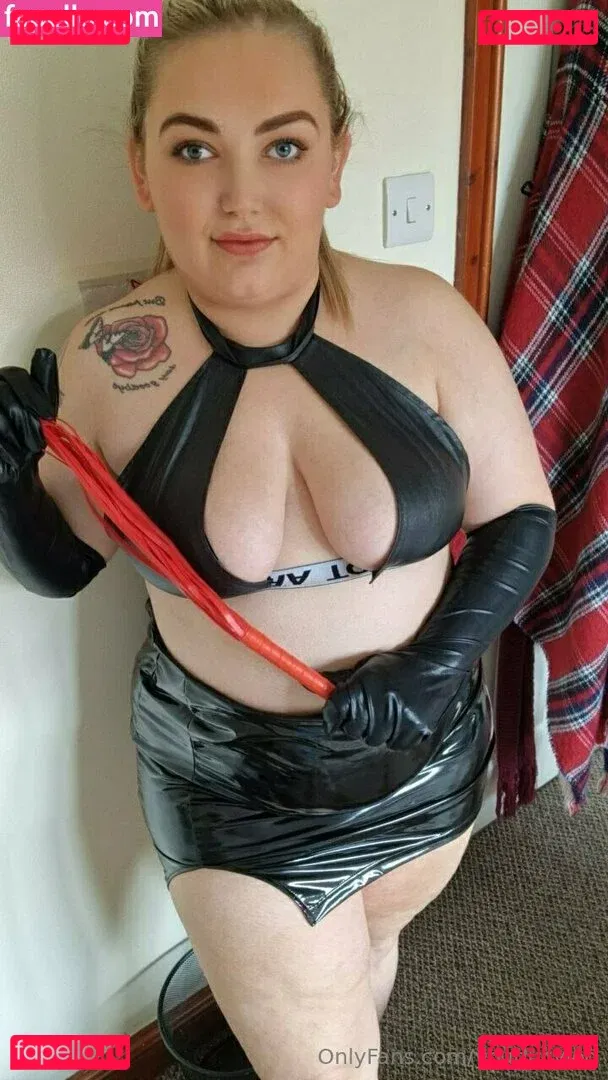 yourlucyloo Onlyfans Photo Gallery 