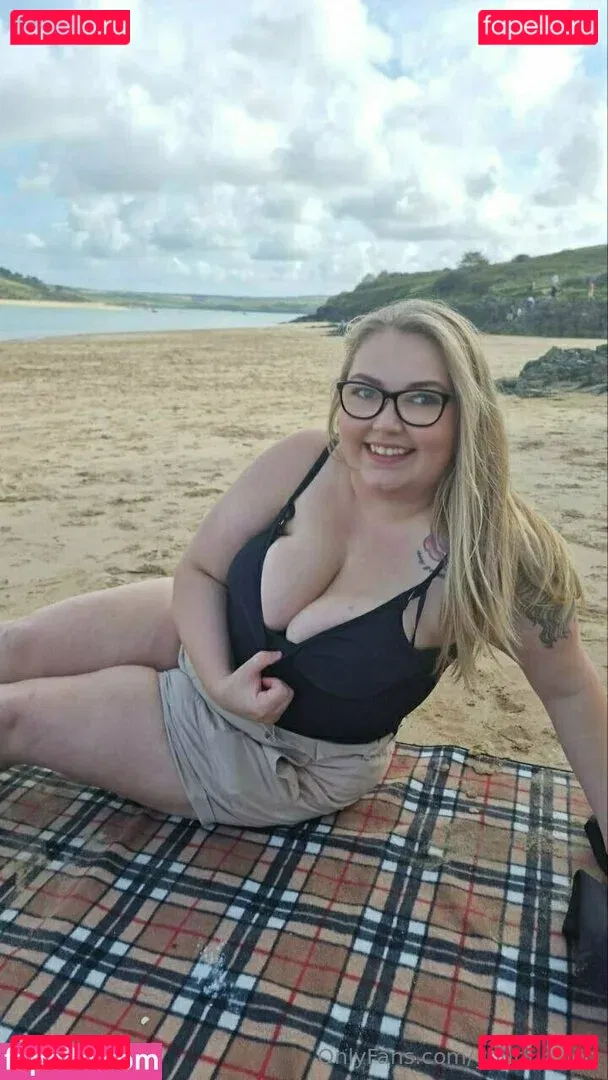 yourlucyloo Onlyfans Photo Gallery 