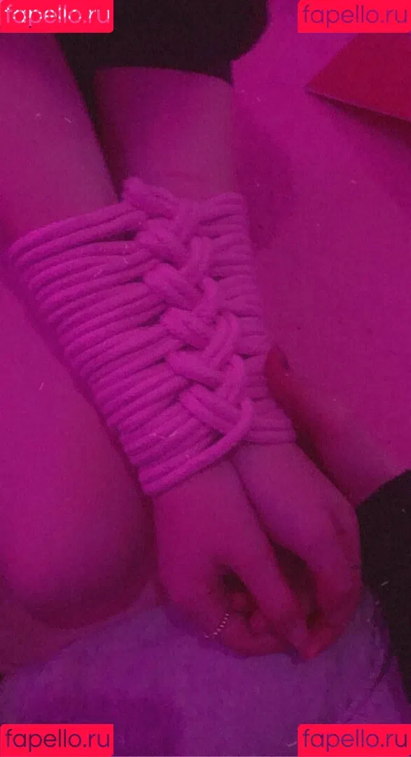 honey_suxxle Onlyfans Photo Gallery 