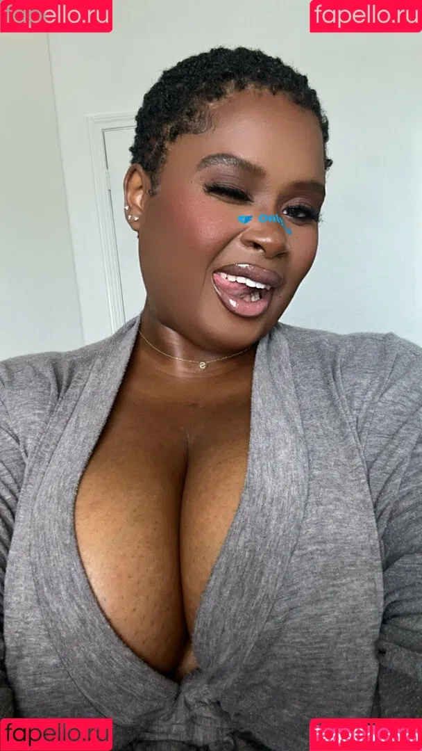 thelingerielounge Onlyfans Photo Gallery 