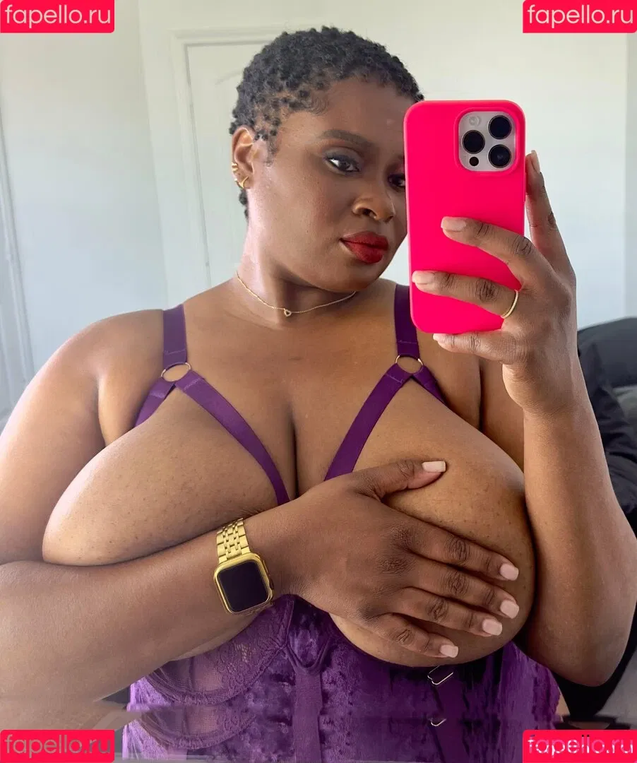 thelingerielounge Onlyfans Photo Gallery 