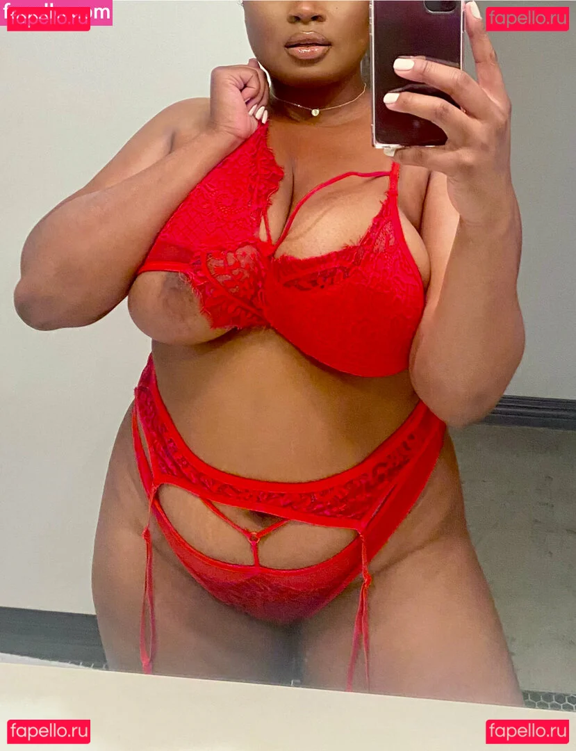 thelingerielounge Onlyfans Photo Gallery 