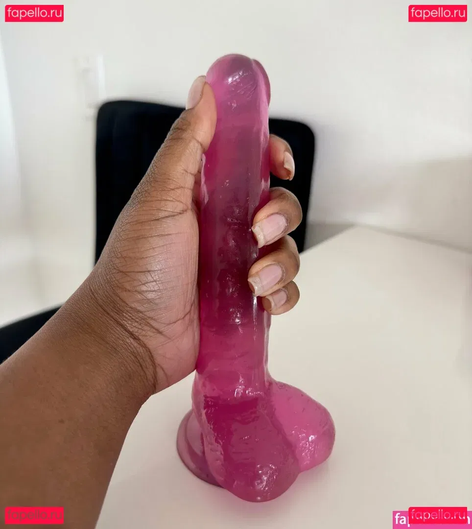 thelingerielounge Onlyfans Photo Gallery 