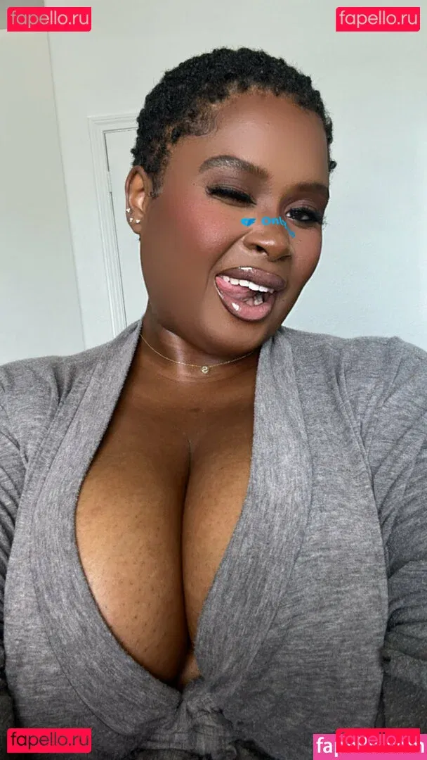 thelingerielounge Onlyfans Photo Gallery 