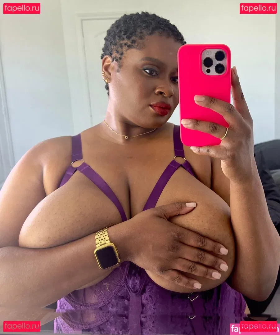 thelingerielounge Onlyfans Photo Gallery 