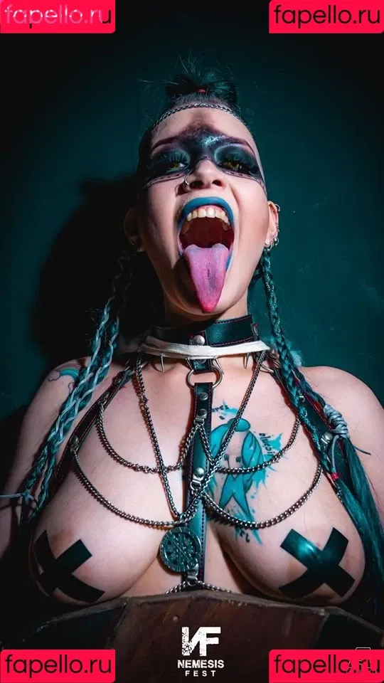 Niniah Wolfy Onlyfans Photo Gallery 