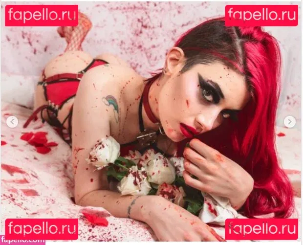 Niniah Wolfy Onlyfans Photo Gallery 