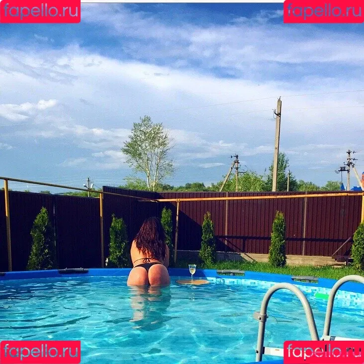 Dasha Kovalenko Onlyfans Photo Gallery 