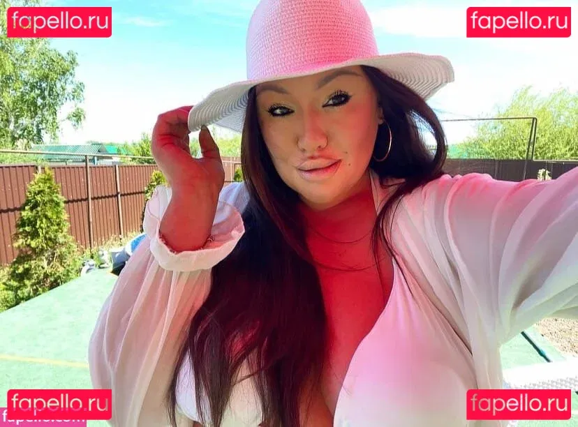 Dasha Kovalenko Onlyfans Photo Gallery 