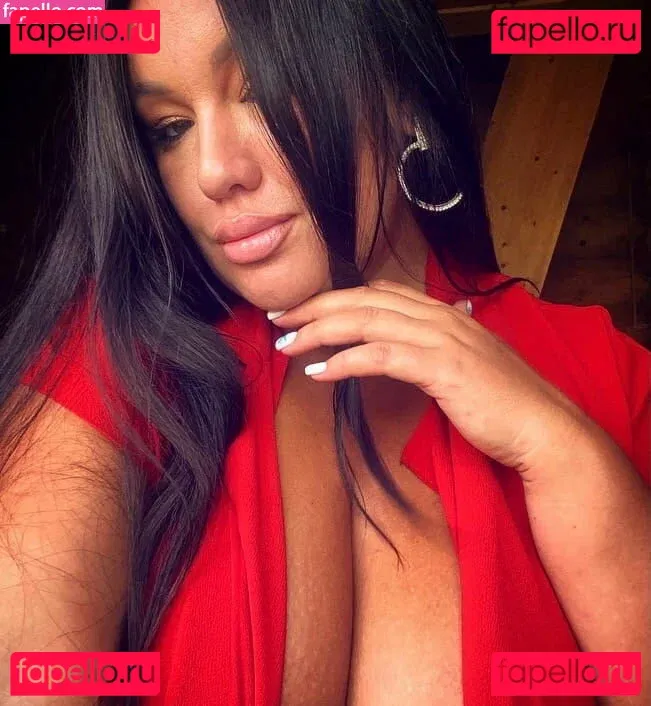 Dasha Kovalenko Onlyfans Photo Gallery 