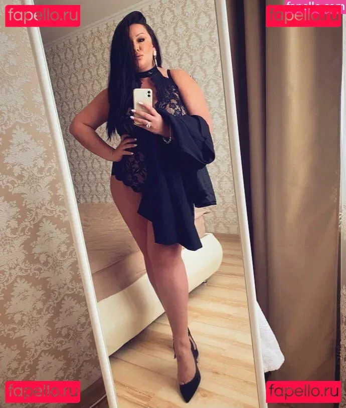 Dasha Kovalenko Onlyfans Photo Gallery 