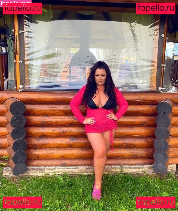 Dasha Kovalenko Onlyfans Photo Gallery 