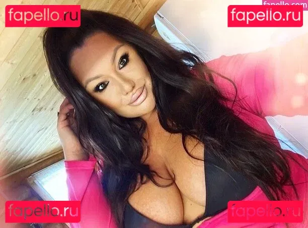 Dasha Kovalenko Onlyfans Photo Gallery 