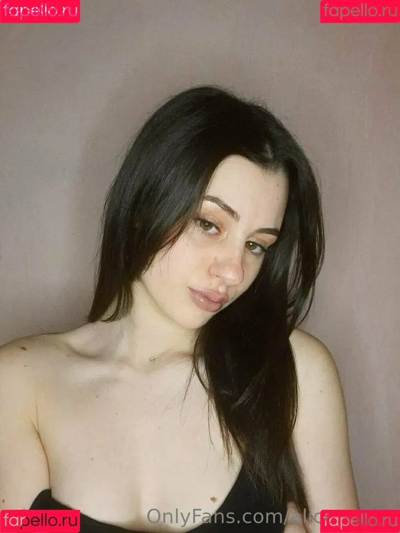 alice.shine Onlyfans Photo Gallery 