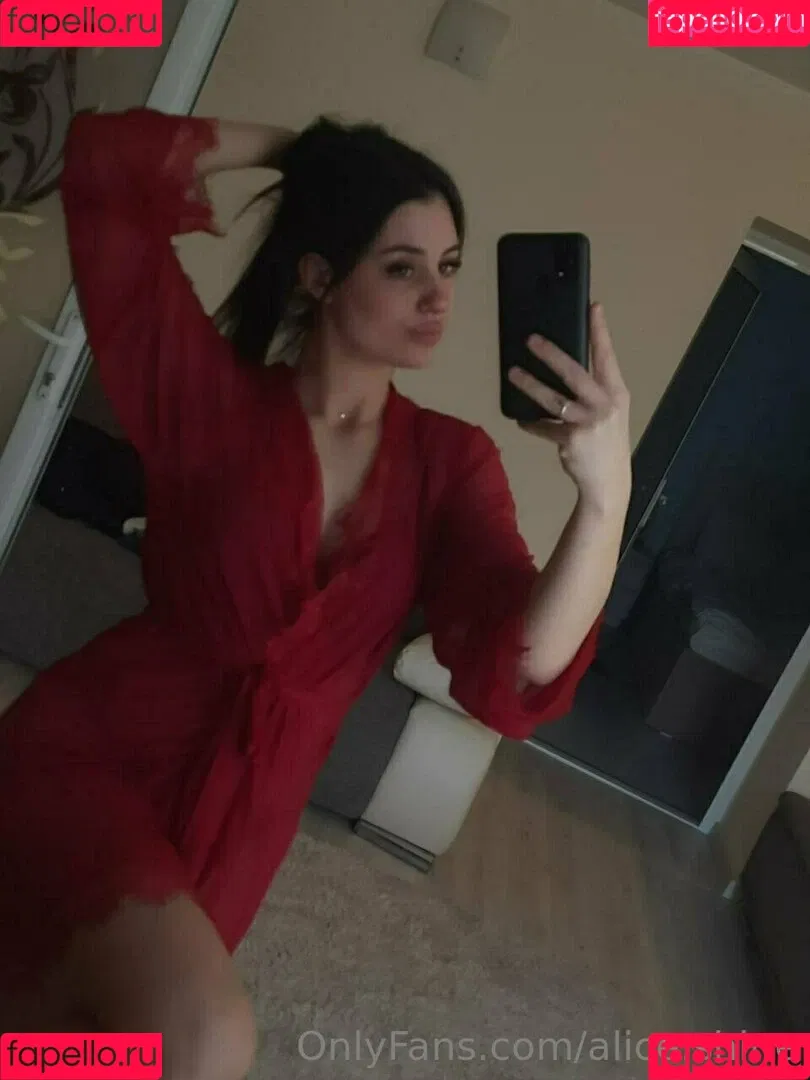 alice.shine Onlyfans Photo Gallery 