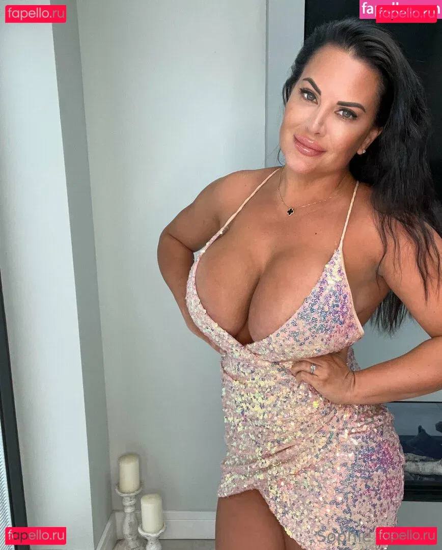 sophielawson_x Onlyfans Photo Gallery 