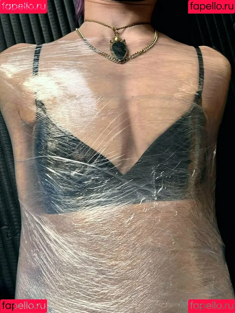Miss Flora Femdom Onlyfans Photo Gallery 