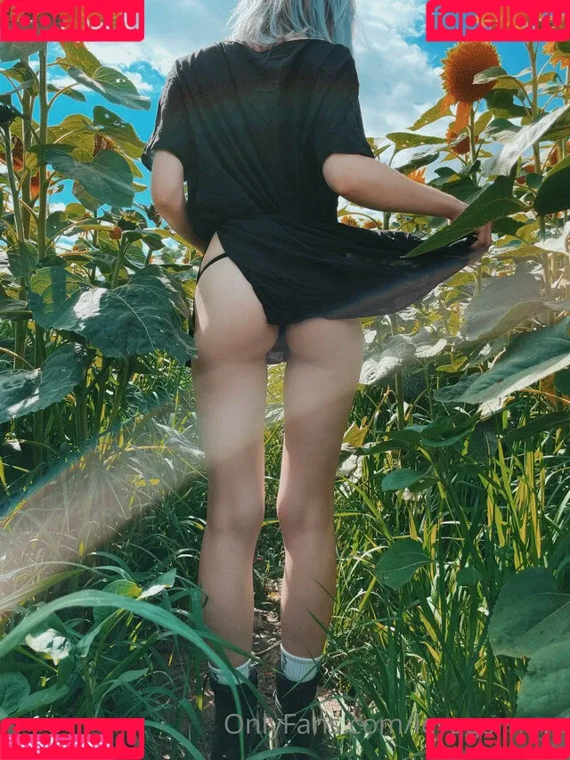 LeyaGornaya Onlyfans Photo Gallery 