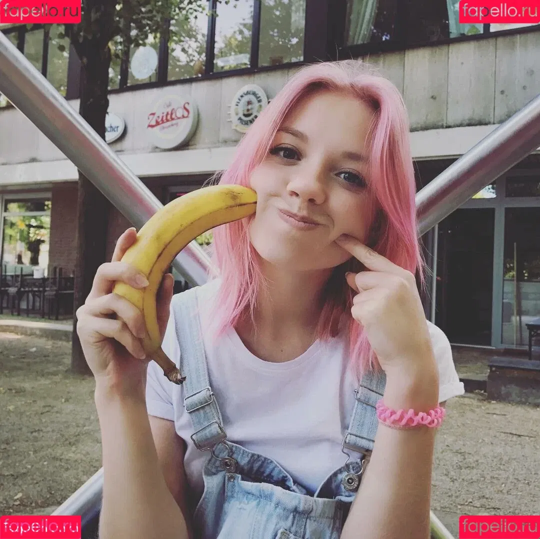 LeyaGornaya Onlyfans Photo Gallery 