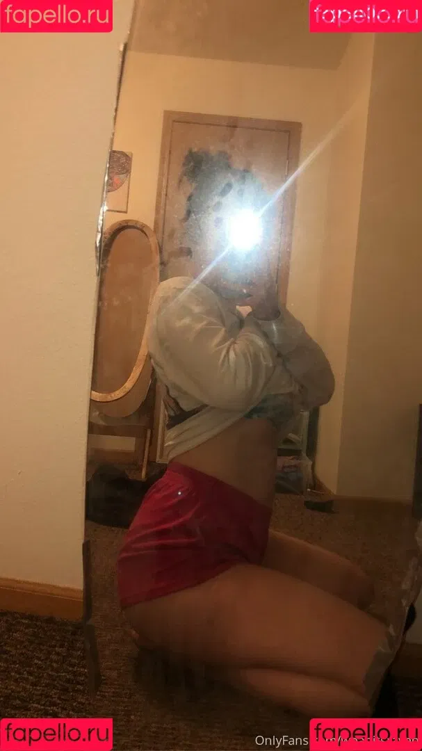 woahitsraven Onlyfans Photo Gallery 