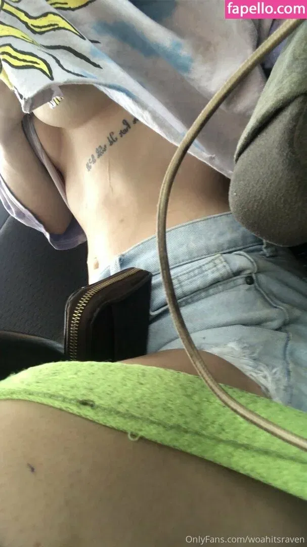 woahitsraven Onlyfans Photo Gallery 
