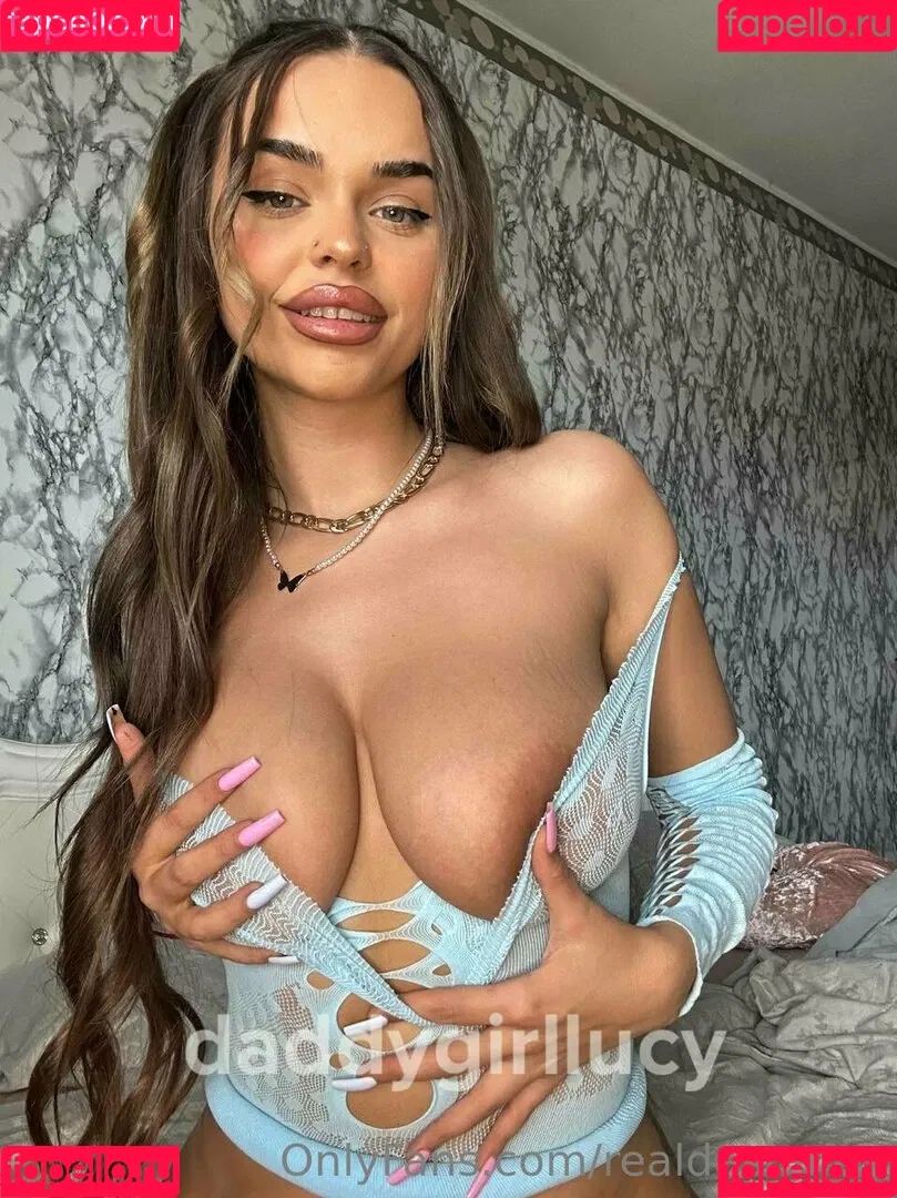 realdashafox Onlyfans Photo Gallery 