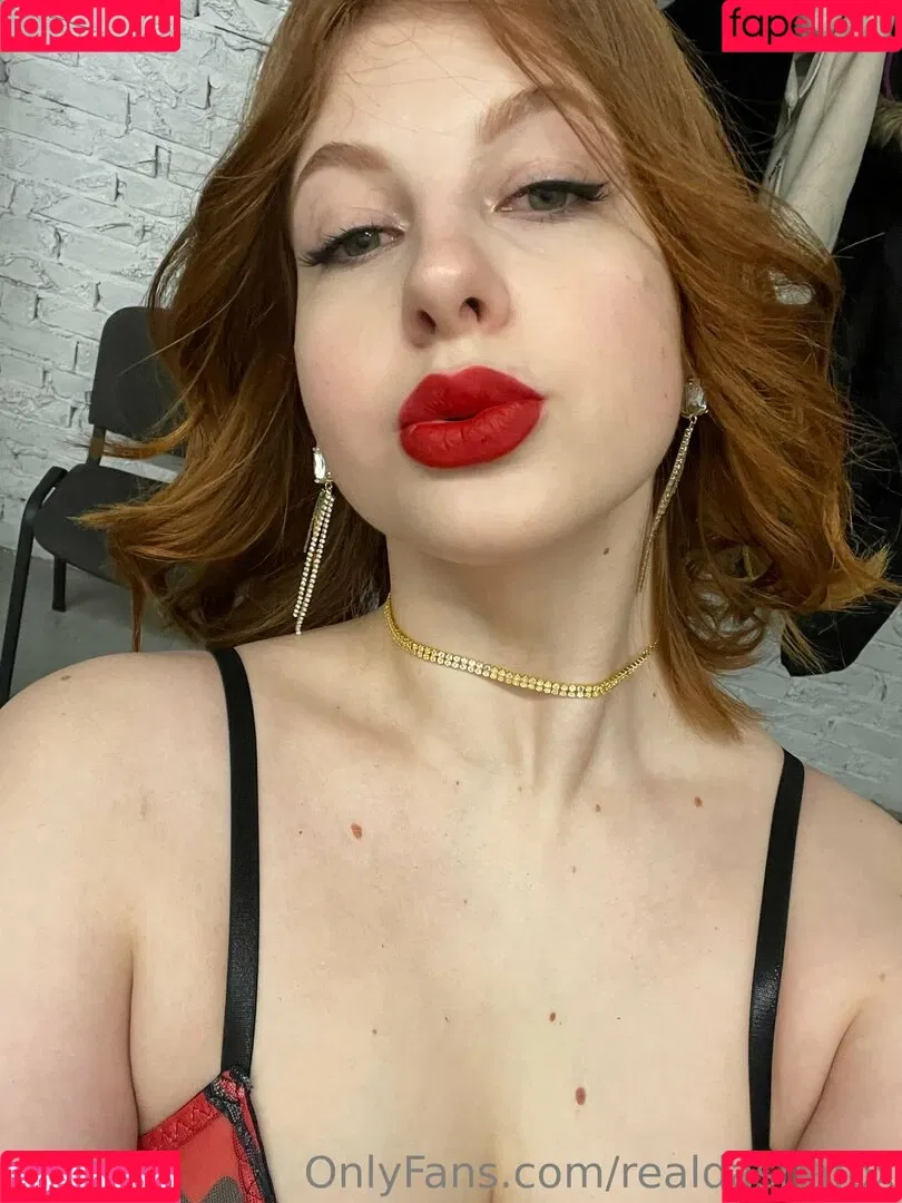 realdashafox Onlyfans Photo Gallery 
