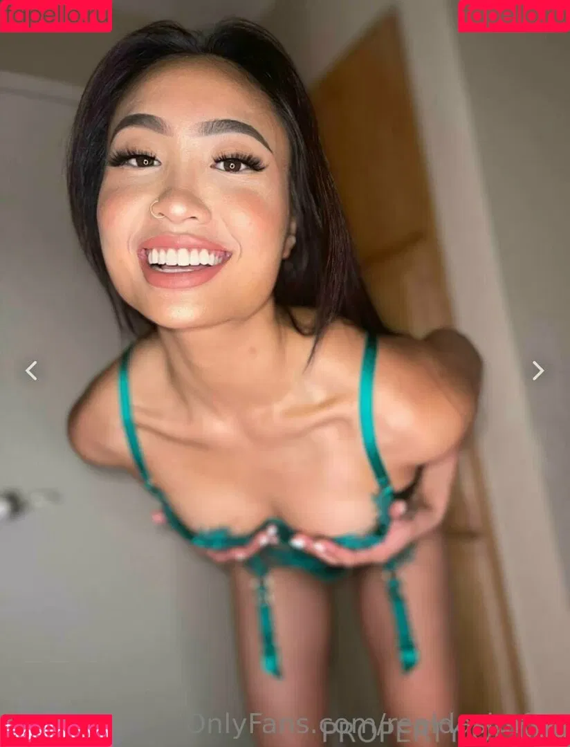 realdashafox Onlyfans Photo Gallery 
