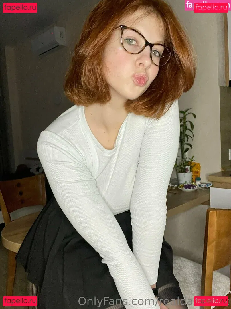 realdashafox Onlyfans Photo Gallery 