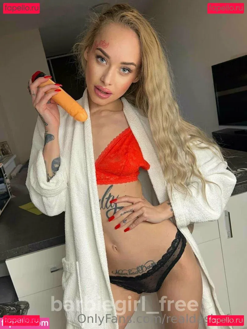 realdashafox Onlyfans Photo Gallery 