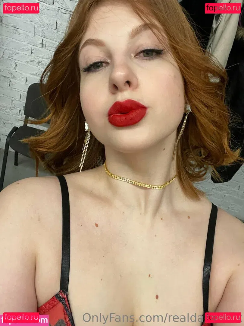 realdashafox Onlyfans Photo Gallery 