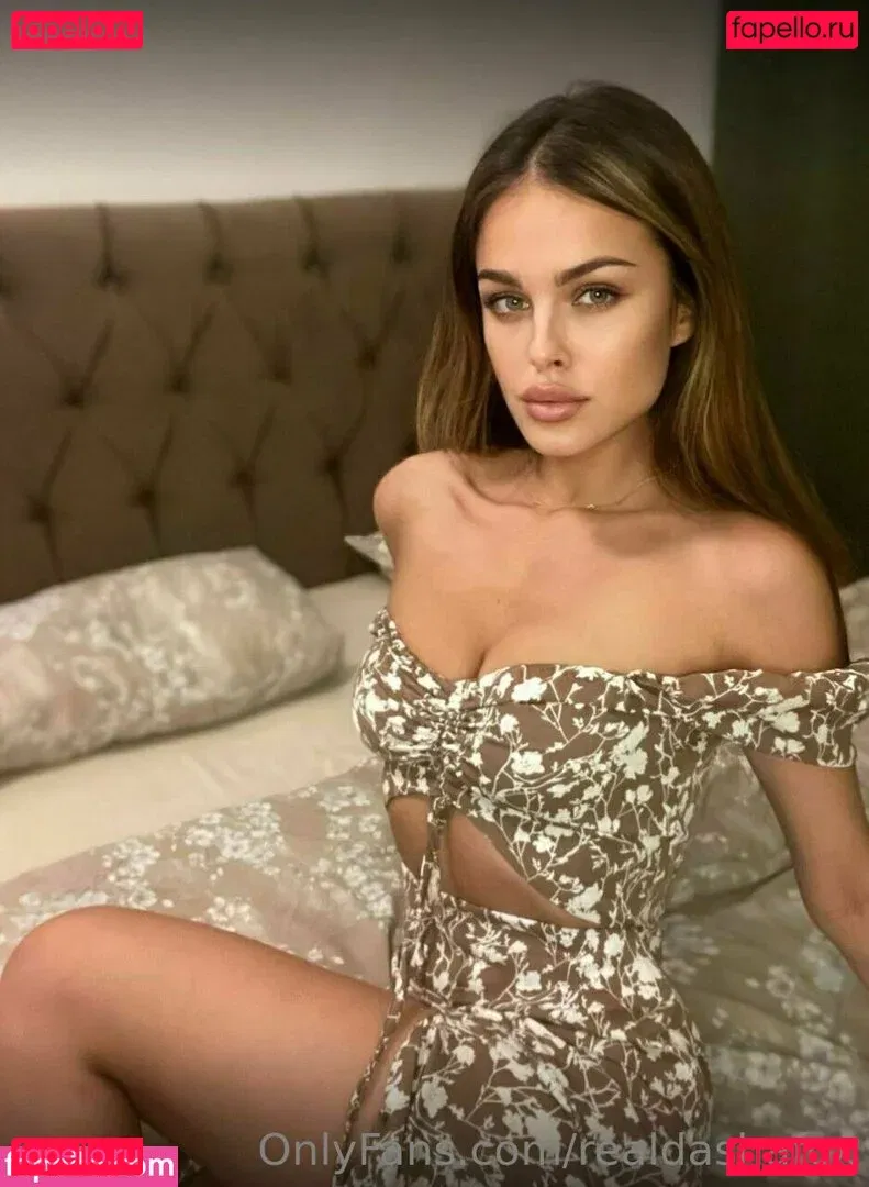 realdashafox Onlyfans Photo Gallery 