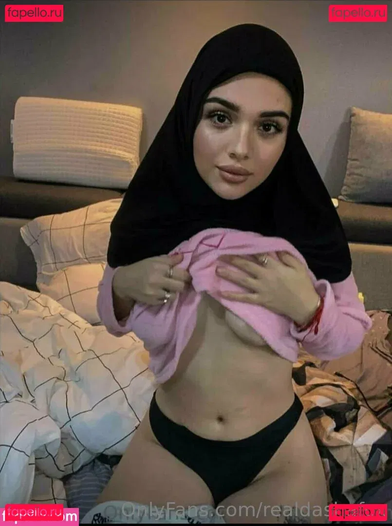 realdashafox Onlyfans Photo Gallery 