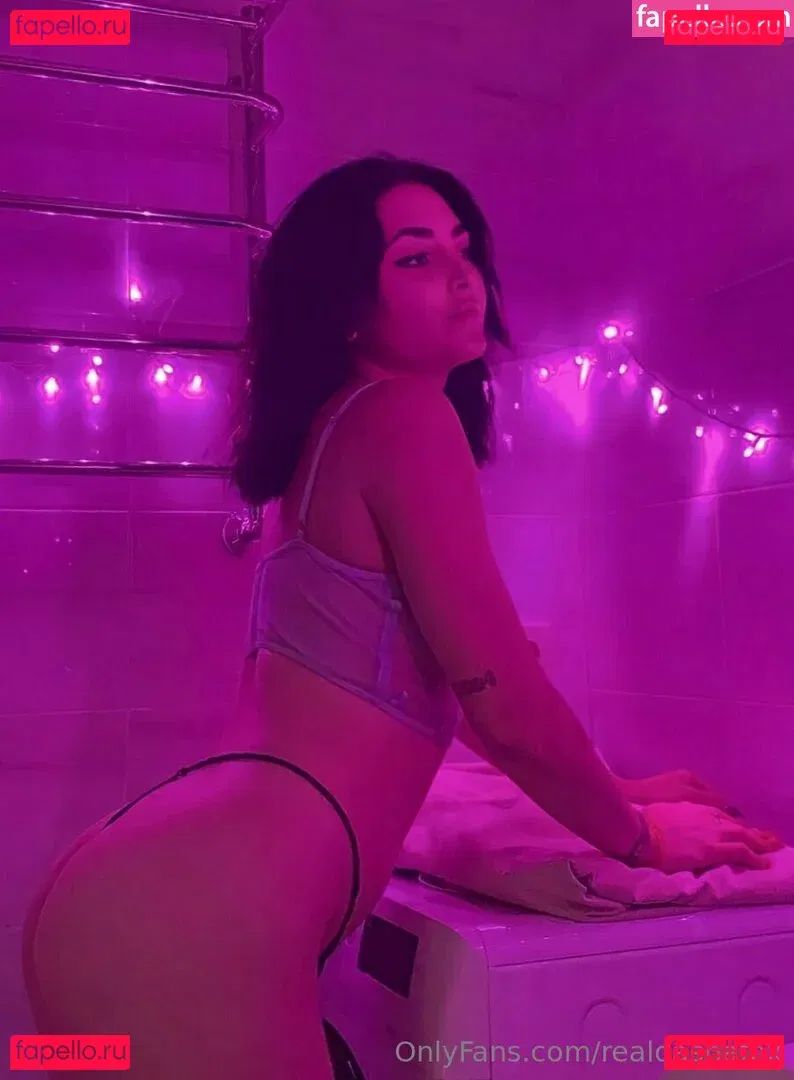 realdashafox Onlyfans Photo Gallery 