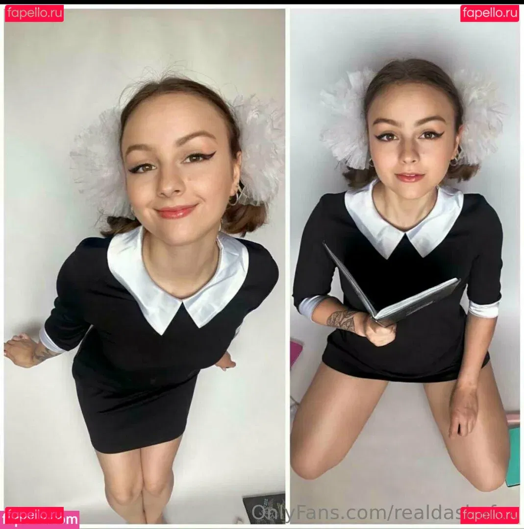 realdashafox Onlyfans Photo Gallery 