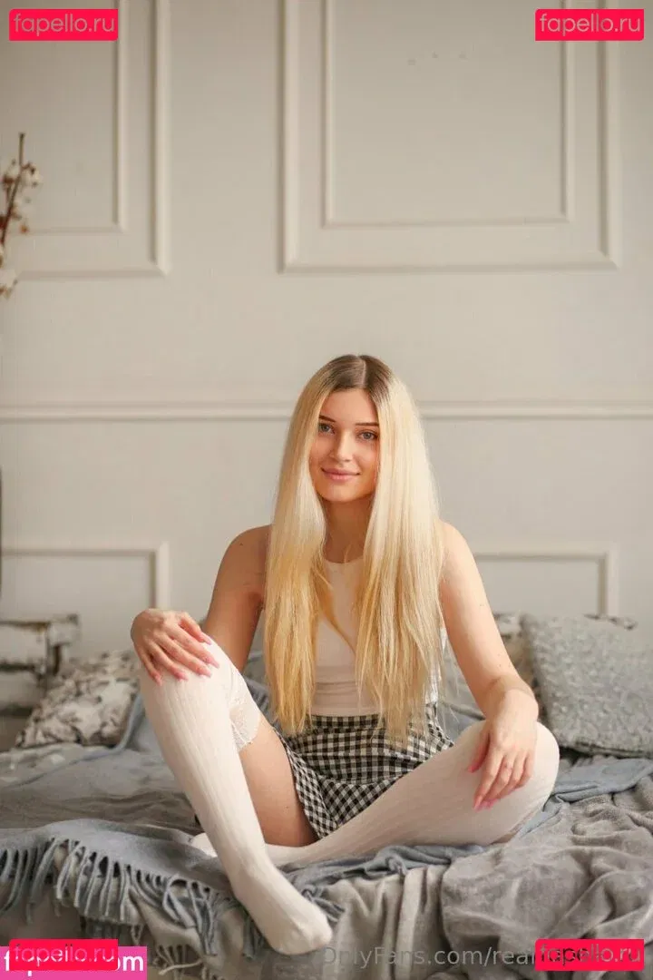 realdashafox Onlyfans Photo Gallery 