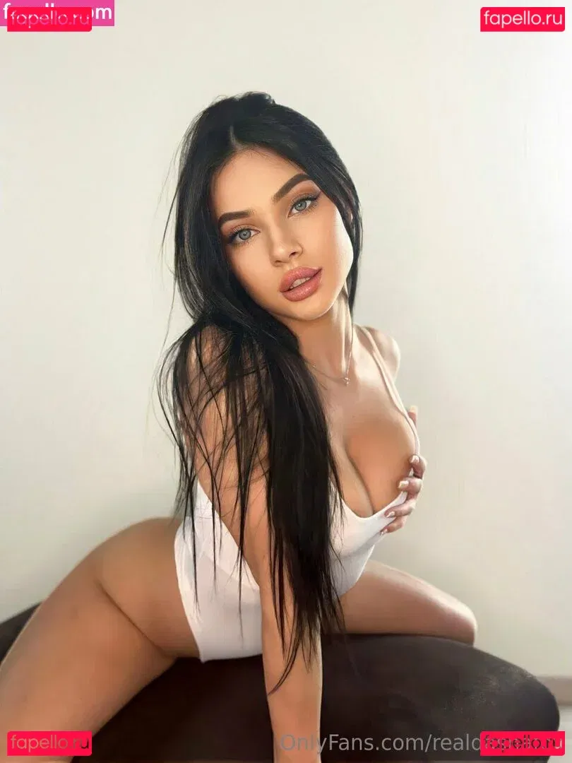 realdashafox Onlyfans Photo Gallery 