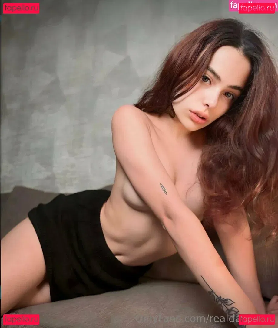 realdashafox Onlyfans Photo Gallery 