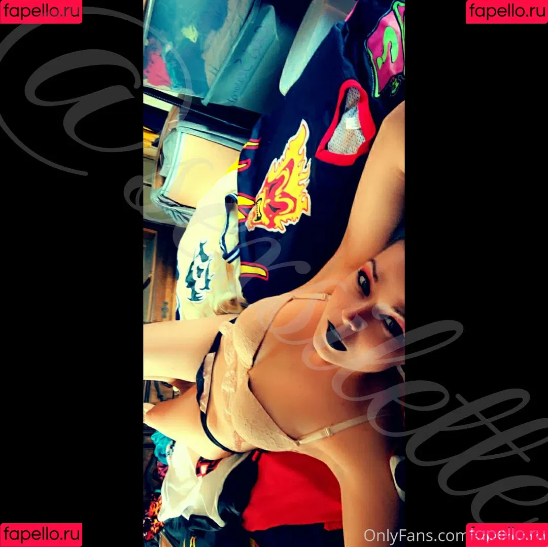 sexsilette Onlyfans Photo Gallery 