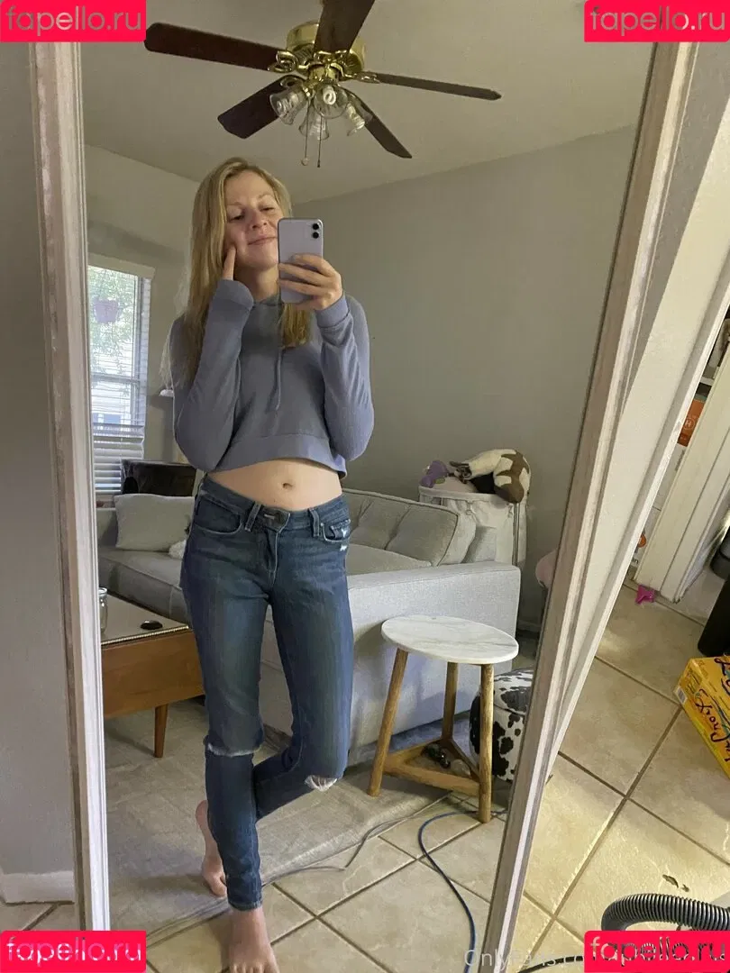 JubileeBlais Onlyfans Photo Gallery 