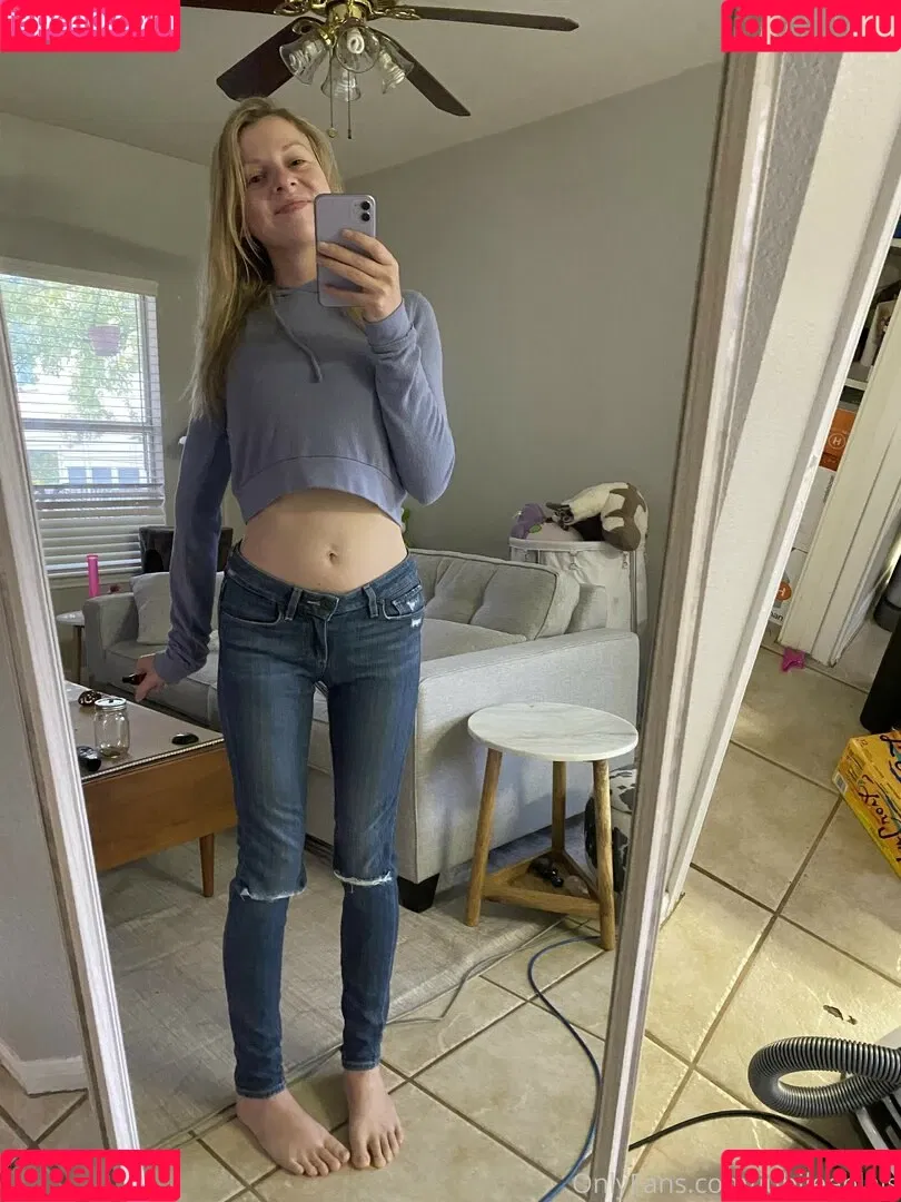 JubileeBlais Onlyfans Photo Gallery 