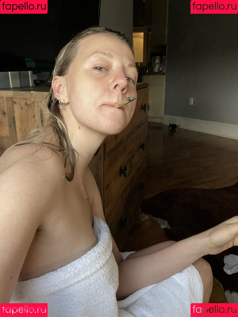 JubileeBlais Onlyfans Photo Gallery 