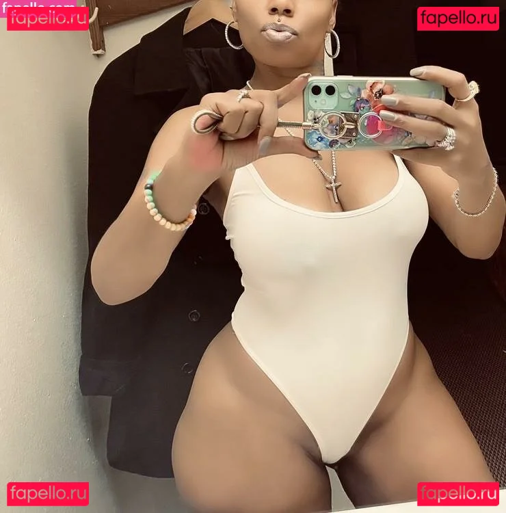 DejaBooty1 Onlyfans Photo Gallery 