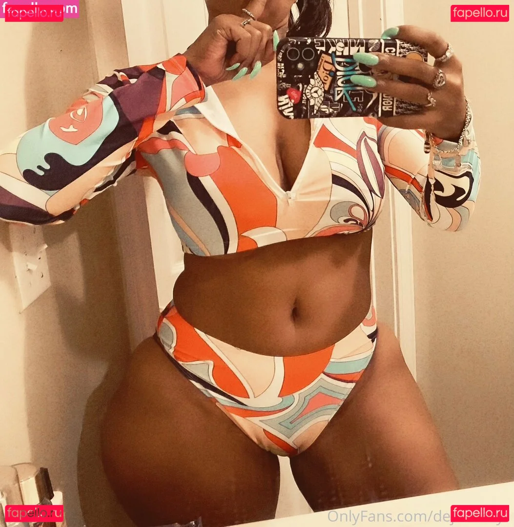 DejaBooty1 Onlyfans Photo Gallery 