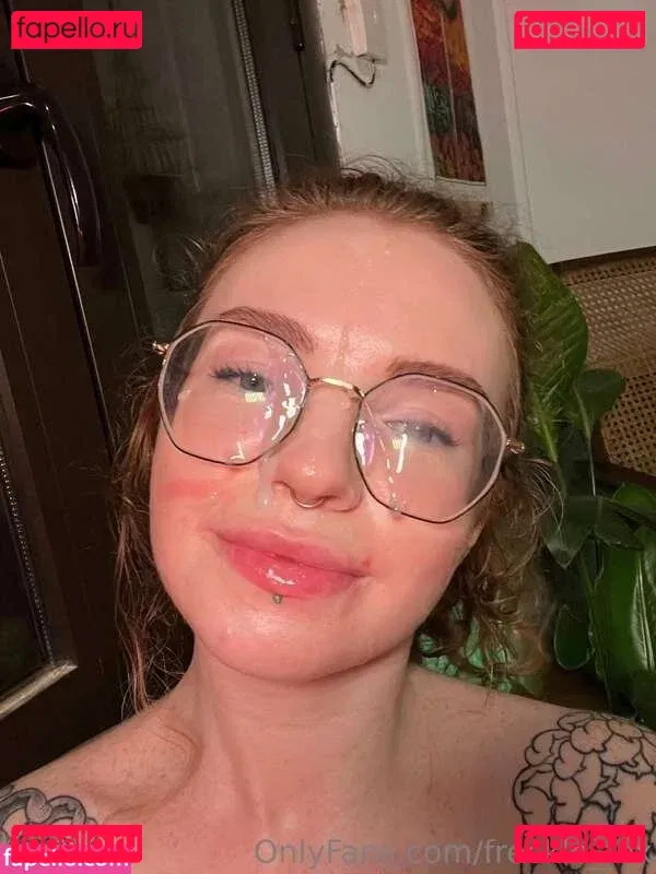 freckle_fox Onlyfans Photo Gallery 