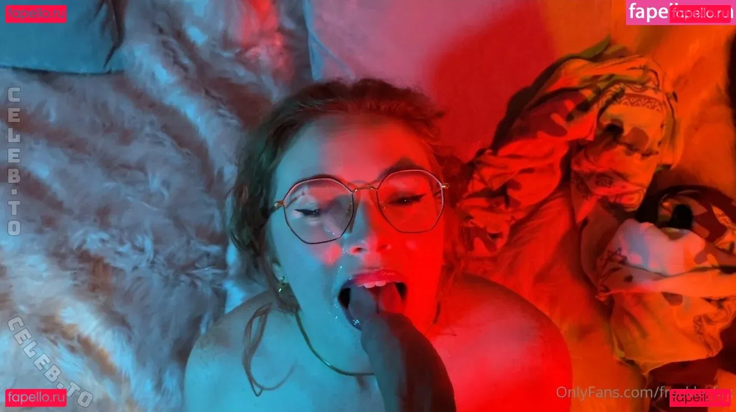 freckle_fox Onlyfans Photo Gallery 