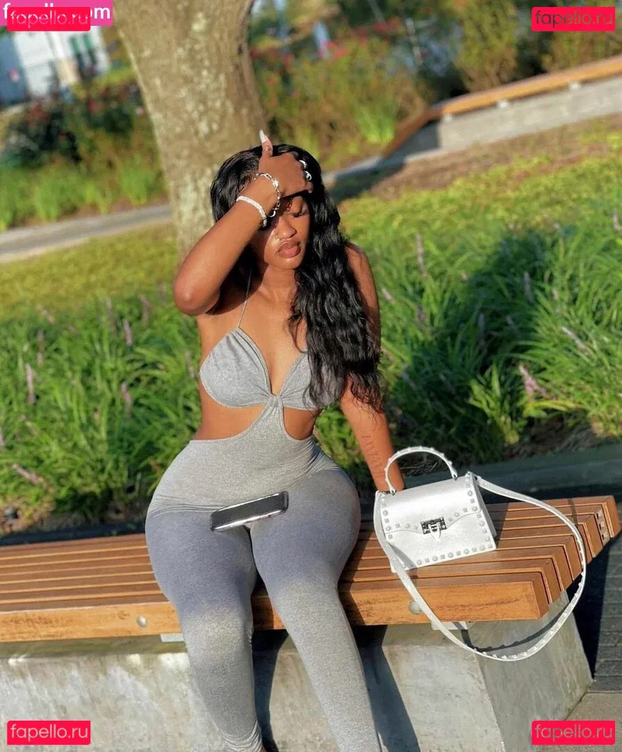 anniewills69 Onlyfans Photo Gallery 