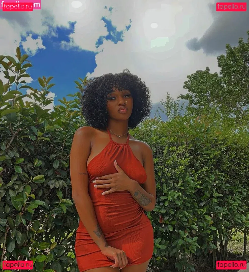 anniewills69 Onlyfans Photo Gallery 