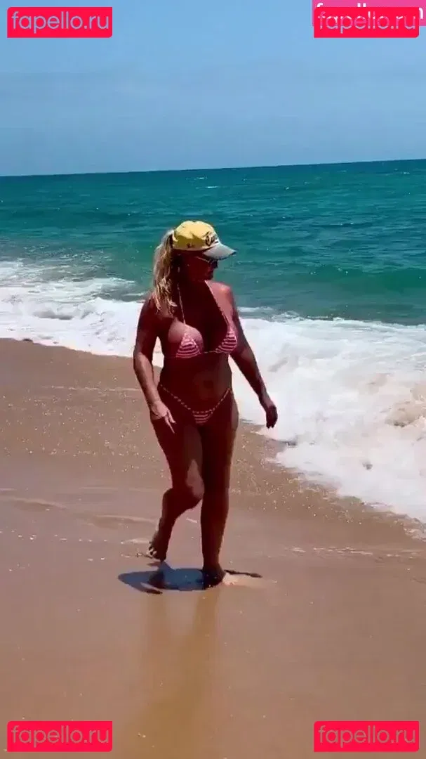 Ozzy Suzy Onlyfans Photo Gallery 